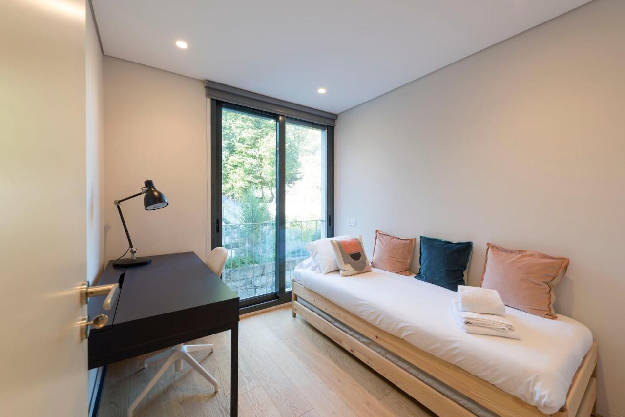 Lovelystay - Primrose 2Br Flat With Free Parking, Ac And Balcony Porto Buitenkant foto